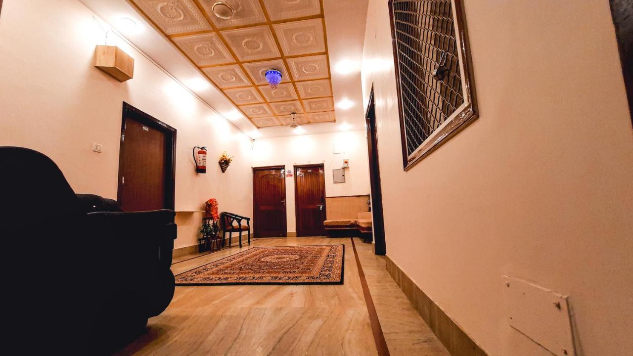 Hotel Rajyashree Palace Váránasí Exteriér fotografie